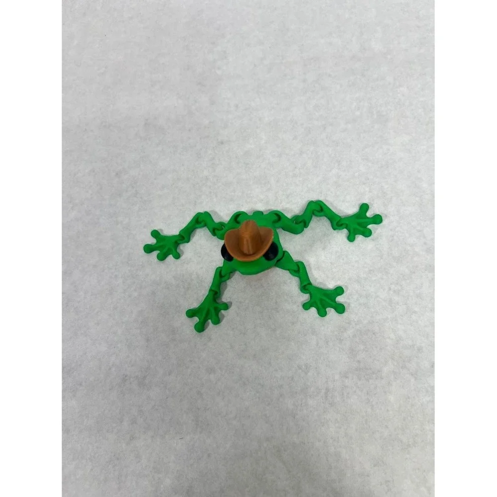Cinderwing3D Articulated Cowboy Frog 3D Printed Fidget Toy Green Western Figure